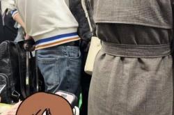 境外买球网站 -网友上传男子地铁猥亵女性视频，警方顺藤摸瓜抓获嫌疑人