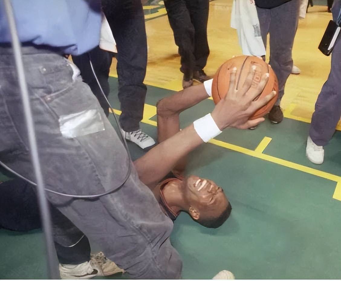 第7次黑八要来？盘点历史黑八奇迹：罗斯太可惜，巴特勒逆天改命