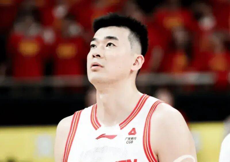 2-0!浙江广厦夺赛点,李慕豪伤退,小孩哥伤停,贺希宁独木难支,深圳恐将被淘汰!